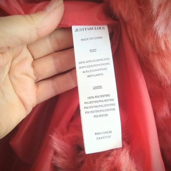 JustFab Strawberry Faux Fur Coat NWT - Picture 5 of 5